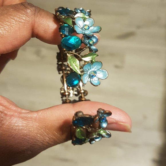 Vintage Turquoise Bracelet - Picture 4 of 7